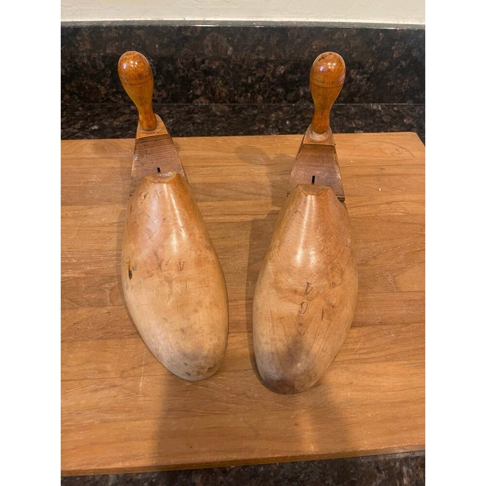 Vintage Wooden Shoe Lasts / Shoe Forms - Pair